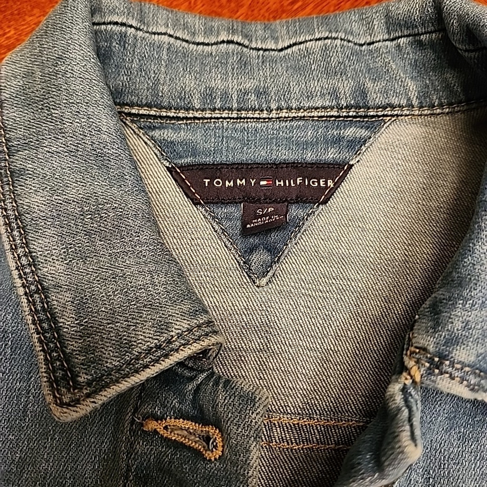 Tommy Hilfiger Women's Bleached Denim Jacket Y2K Size Small A1 - Picture 2 of 6